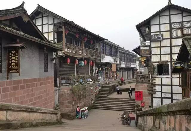 寻找遗失的手提包